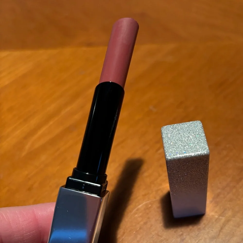 NARS Starlight Powermatte Lipstick American Woman